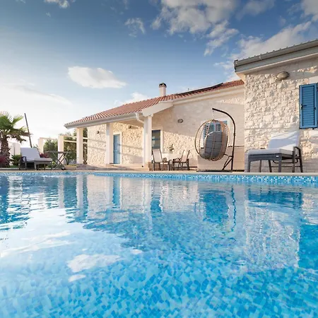 Rafajela - Private Pool * Privlaka (Zadar)