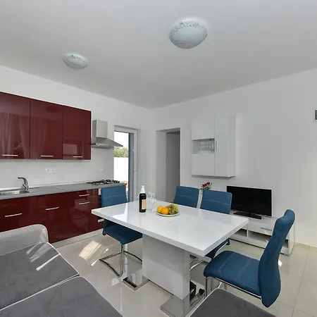 Βίλα Rafajela - Private Pool Privlaka (Zadar)