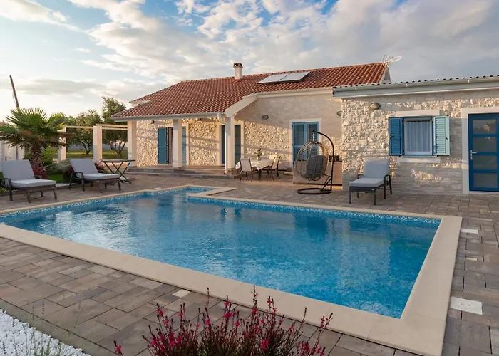 Villa Rafajela - Private Pool Privlaka (Zadar)