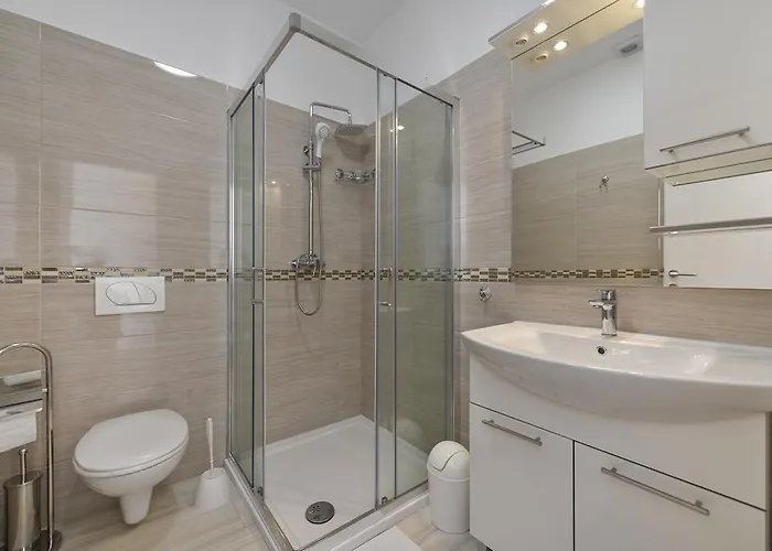 Rafajela - Private Pool Привлака